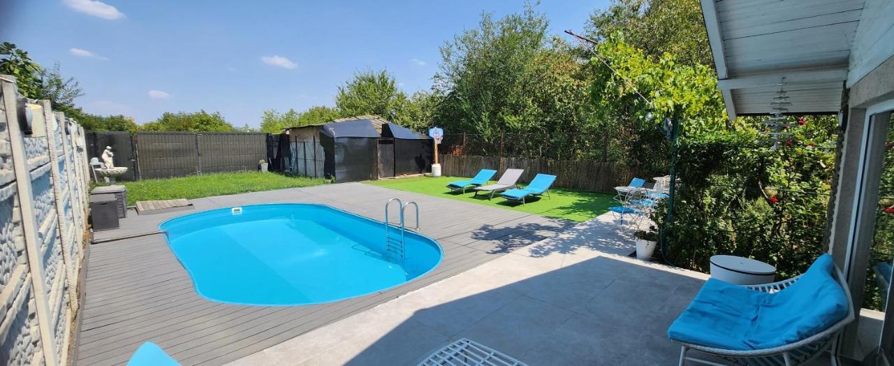 Morii Lake Pool Villa Bucureşti Eksteriør bilde