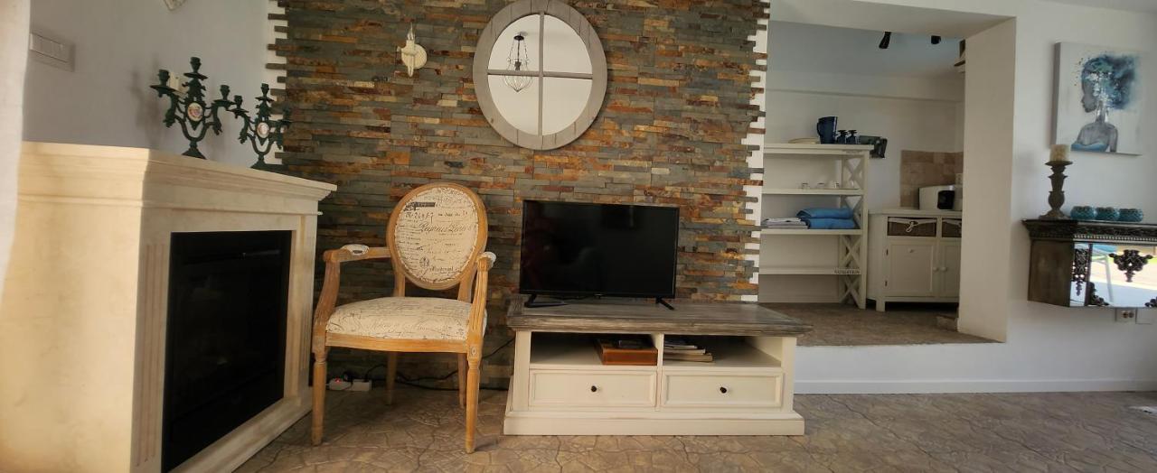 Morii Lake Pool Villa Bucureşti Eksteriør bilde